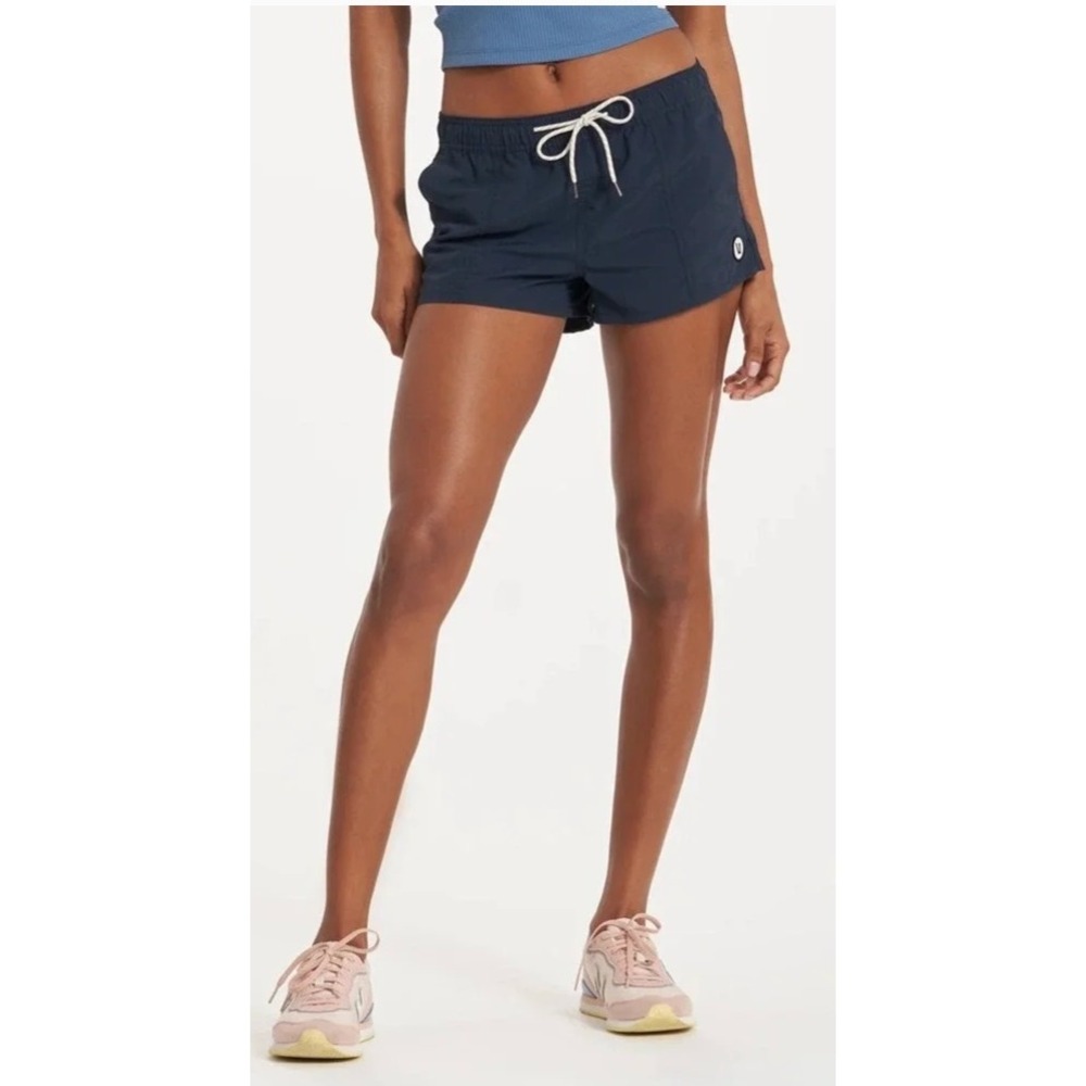 Vuori Womens Sunwashed Shorts XL Ink Navy Blue VW369 NWT Lightweight Athletic